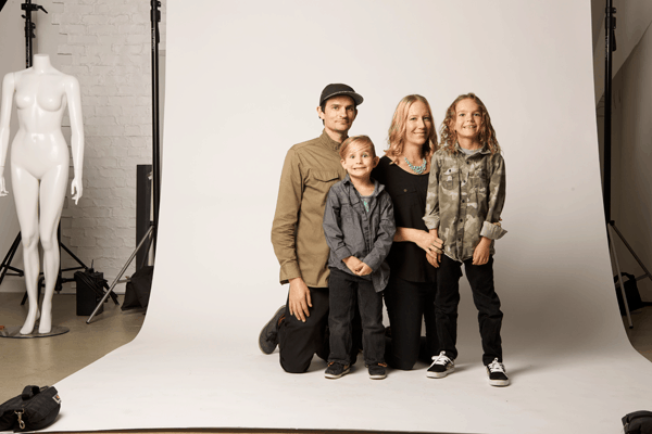 the family behind www.cupcakesandcutlery.com