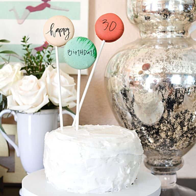 DIY Cake Topper with Macarons