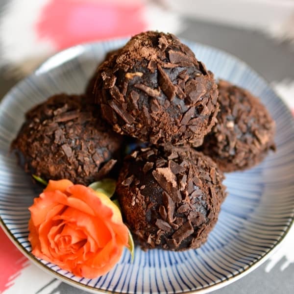 Kitchen Sink OREO Cookie Balls Recipe