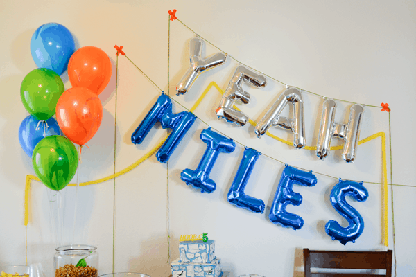 Mini mylar balloon garland with easy supplies.