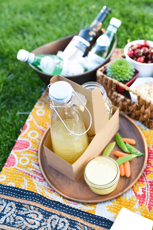Lavender lemonade is the perfect drink to bring to a picnic or potluck. #sponsored #NaturallyAmazing @frenchsfoods // www.cupcakesandcutlery.com