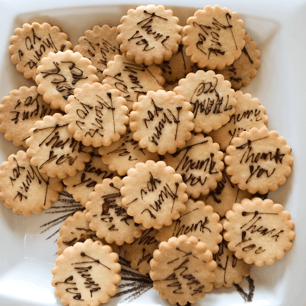 Goodbye cookies at Villa del Palmar Loreto. #VDPLFam #villadelpalmarl // www.cupcakesandcutlery.com