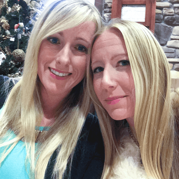 Tori of Thoughtfully Simple and me at the blogger dinner in Temecula. #LorimarSleepover