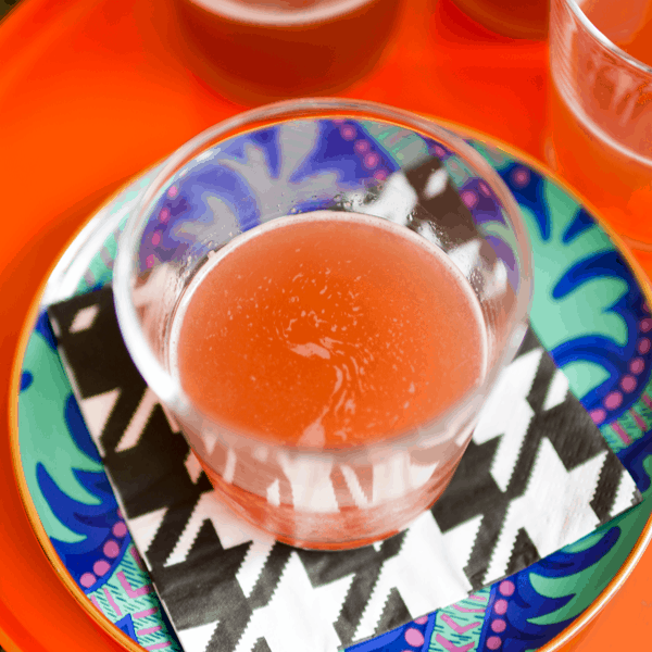 Hibiscus Cocktail with Grapefruit and Soda