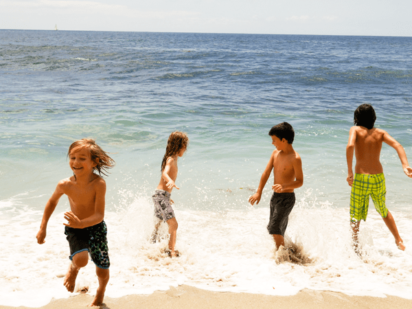 Family fun in Laguna Beach. You should totally rent a bungalow at the @PacificEdge Hotel. It's like having your own living room right at the beach. Including a private bathroom with shower. #pacificedgelaguna