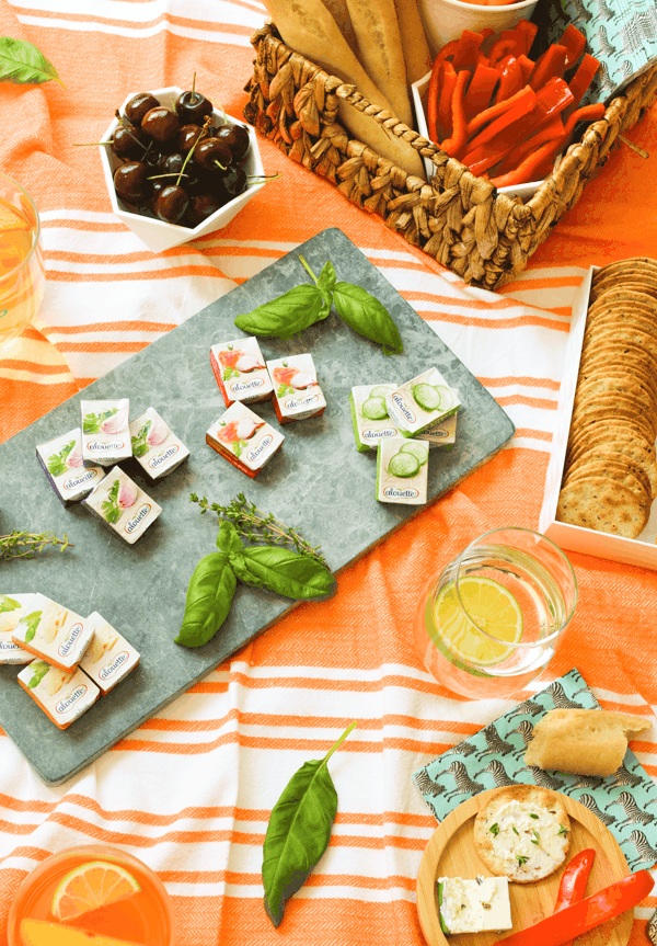 Food should be delicious and easy! These Le Petite Fromage snacking spreads can go from park picnics to easy appetizers. And are great playdate snacks for moms! Why should kids get all the good snacks?! #ad #ThisisCheese @AlouetteCheese