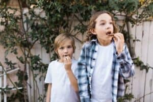 I figured out a way to make cookie bars where we all get to put the toppings on that we love. Kind of like making your own candy bar!