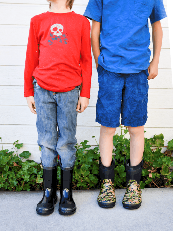 Great affordable kids rain boots from Western Chief. We don't get much "weather" out here in California but being prepared is the key to getting through a rainy day.