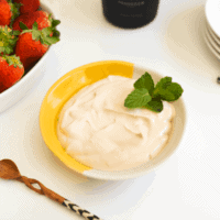 This strawberry recipe is the only one you need for your next girl's night in! Make this strawberries romanoff recipe to dip your berries in and pair them with prosecco. @vovetiprosecco #VOVETI #CleverGirls