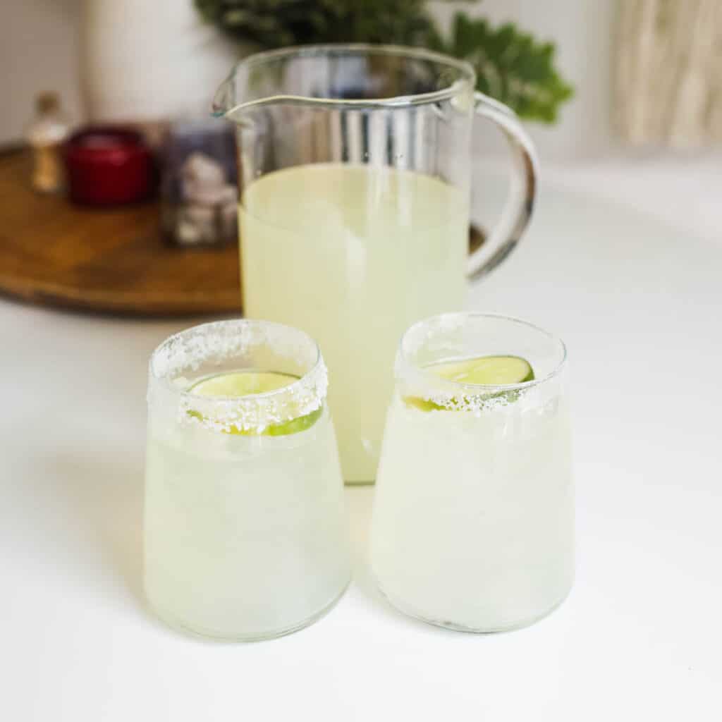Quick and Easy Pitcher of Margarita Recipe for a Party