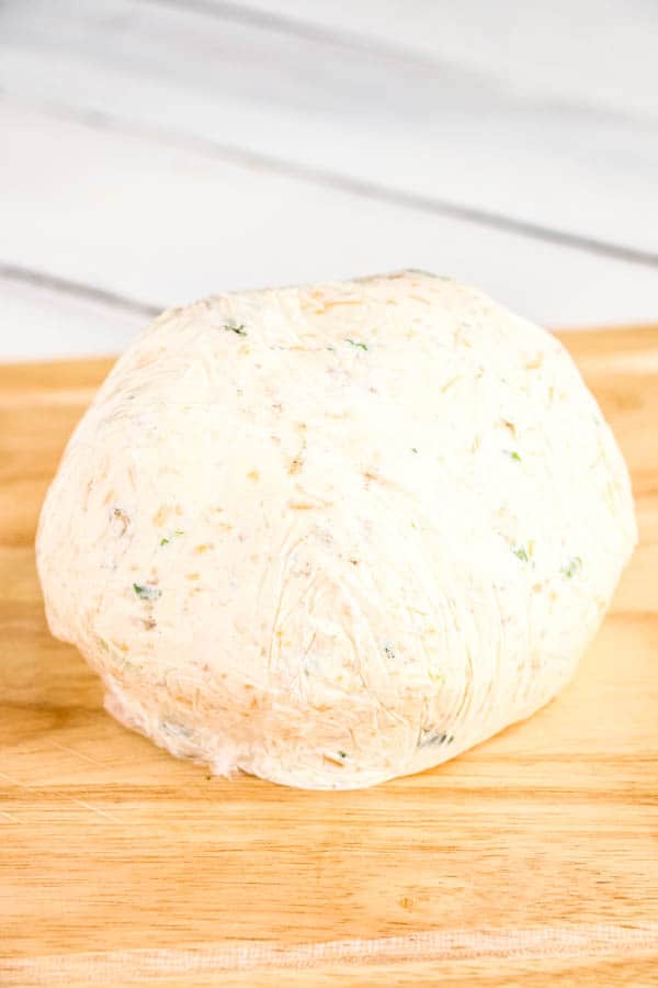 Easy cheese ball with ranch and chicken.