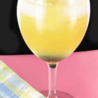 Cuban Breeze – Amaretto, Vodka & Pineapple Juice