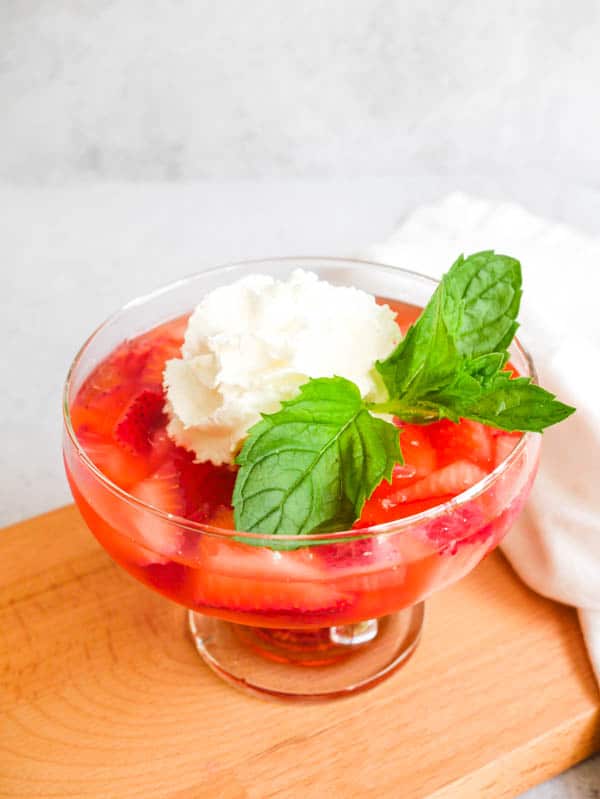 a summer dessert idea with wine and strawberries