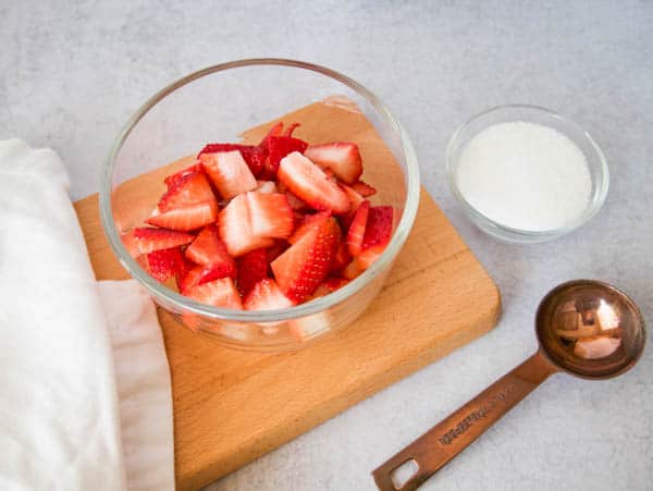 how to make wine soaked strawberries