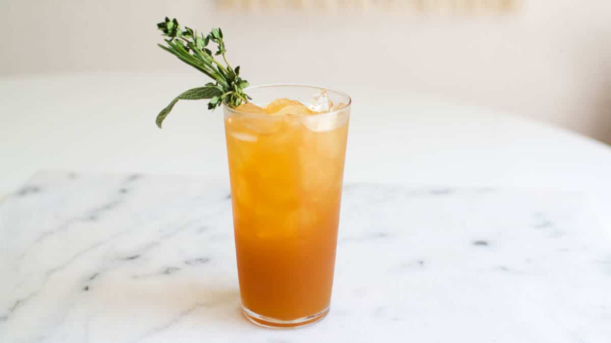 vodka and apple juice drinks vodka and apple juice drinks
