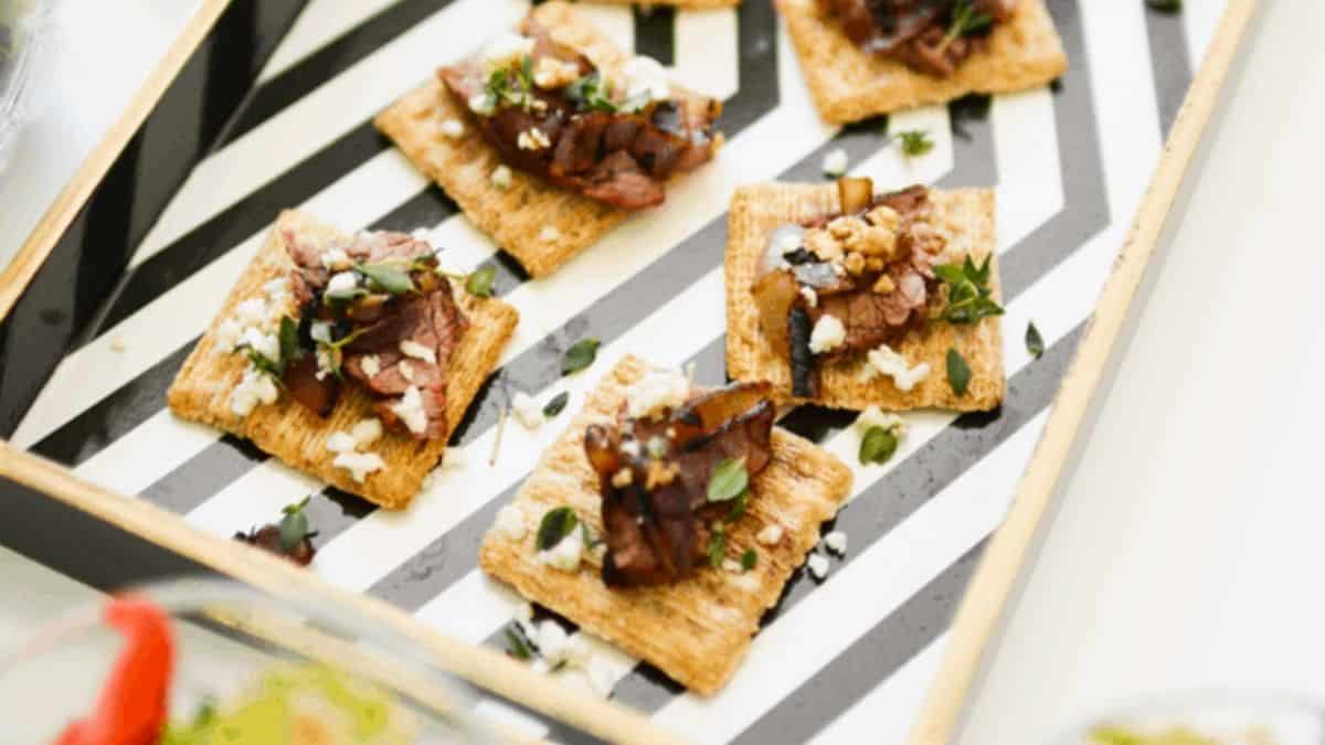 Triscuit Appetizer with Flank Steak + Blue Cheese