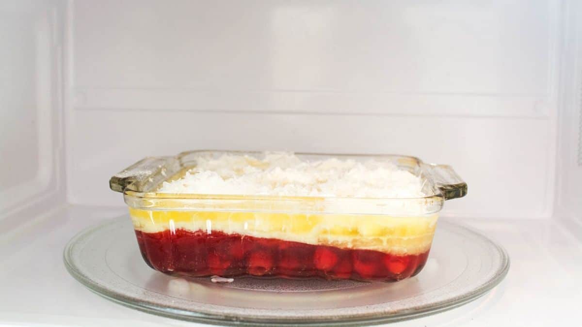 Quick and Easy Microwave Dump Cake Recipe Cupcakes and Cutlery