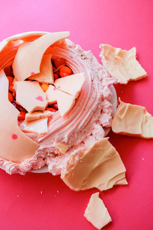 how to make a smash cake covered in hard white chocolate and filled with candies