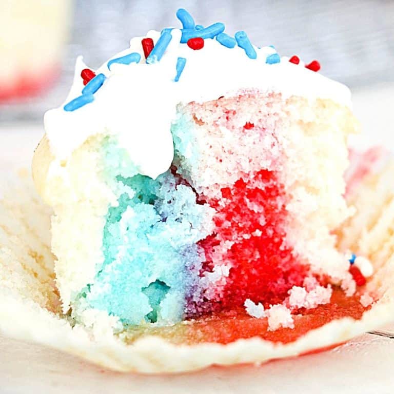 Patriotic Jello Poke Cupcakes (for 4th of July)