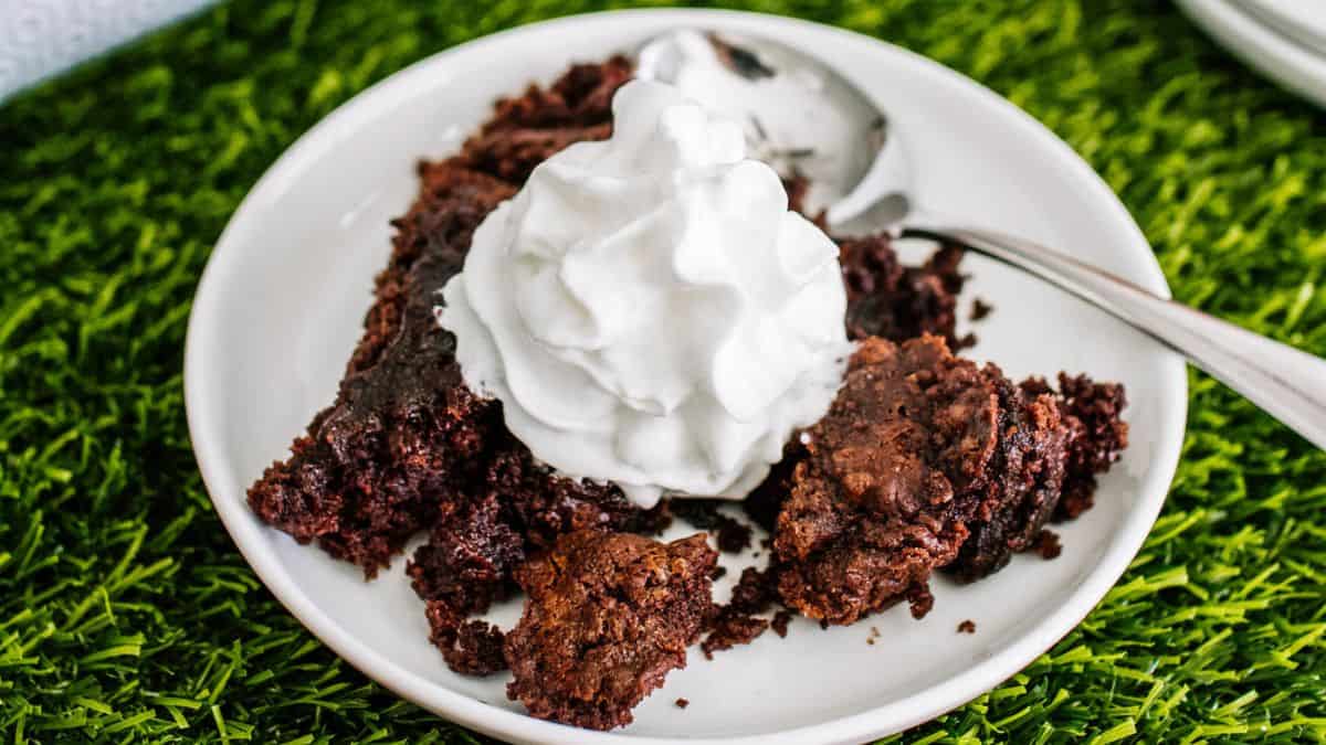 Quick and Easy Chocolate Dump Cake Recipe Cupcakes and Cutlery