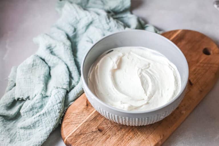 Delicious and Easy Cool Whip Frosting LaptrinhX / News