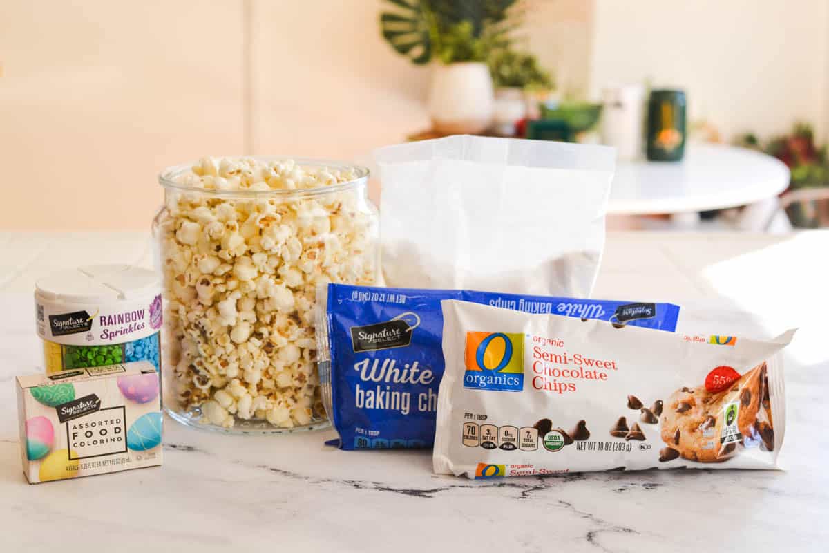 Ingredients to make Cake Mix White Chocolate Popcorn