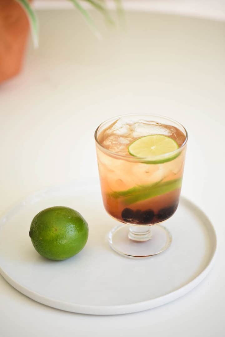 Spiced Rum and Wine Cocktail Recipe with White Zinfandel