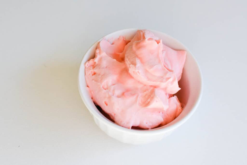 Easy Flavored Whipped Cream Recipe (Cherry Whipped Cream)