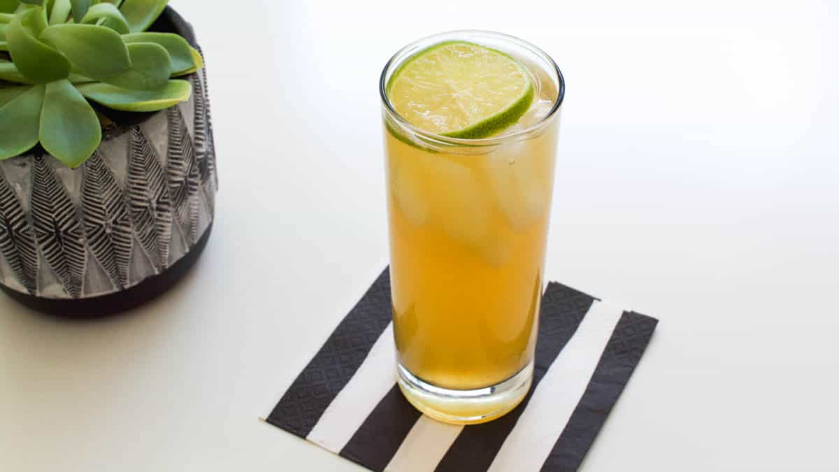 Spiced Rum and Ginger Beer [Dark and Stormy Drink Recipe] - Cupcakes ...