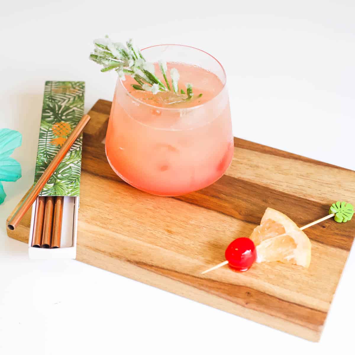 7 Reasons Dehydrated Cocktail Garnishes Are Awesome