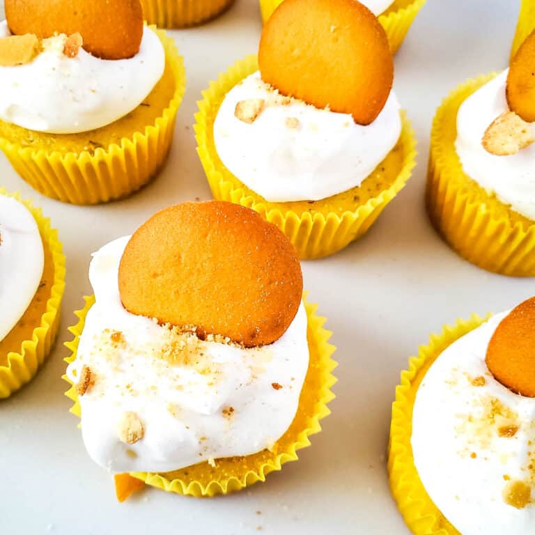 Simple Banana Pudding Cupcakes Recipe (with Cake Mix!)