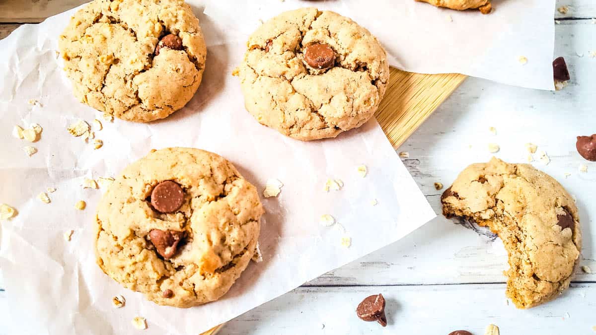 Oatmeal Chocolate Chip Cookies
