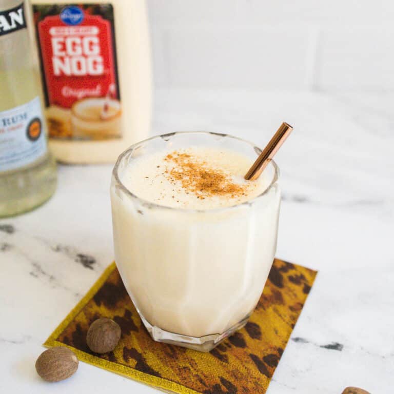 Easy Eggnog Daiquiri Recipe (Frozen Eggnog Cocktail)